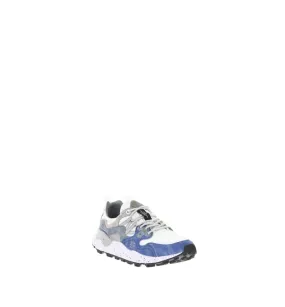 Sneakers con lacci